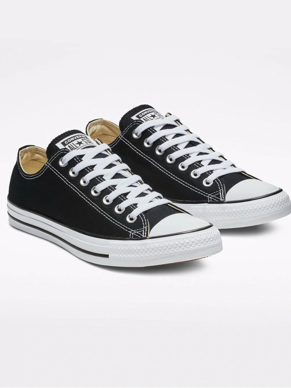 Converse black low tops - Picture 1 of 13
